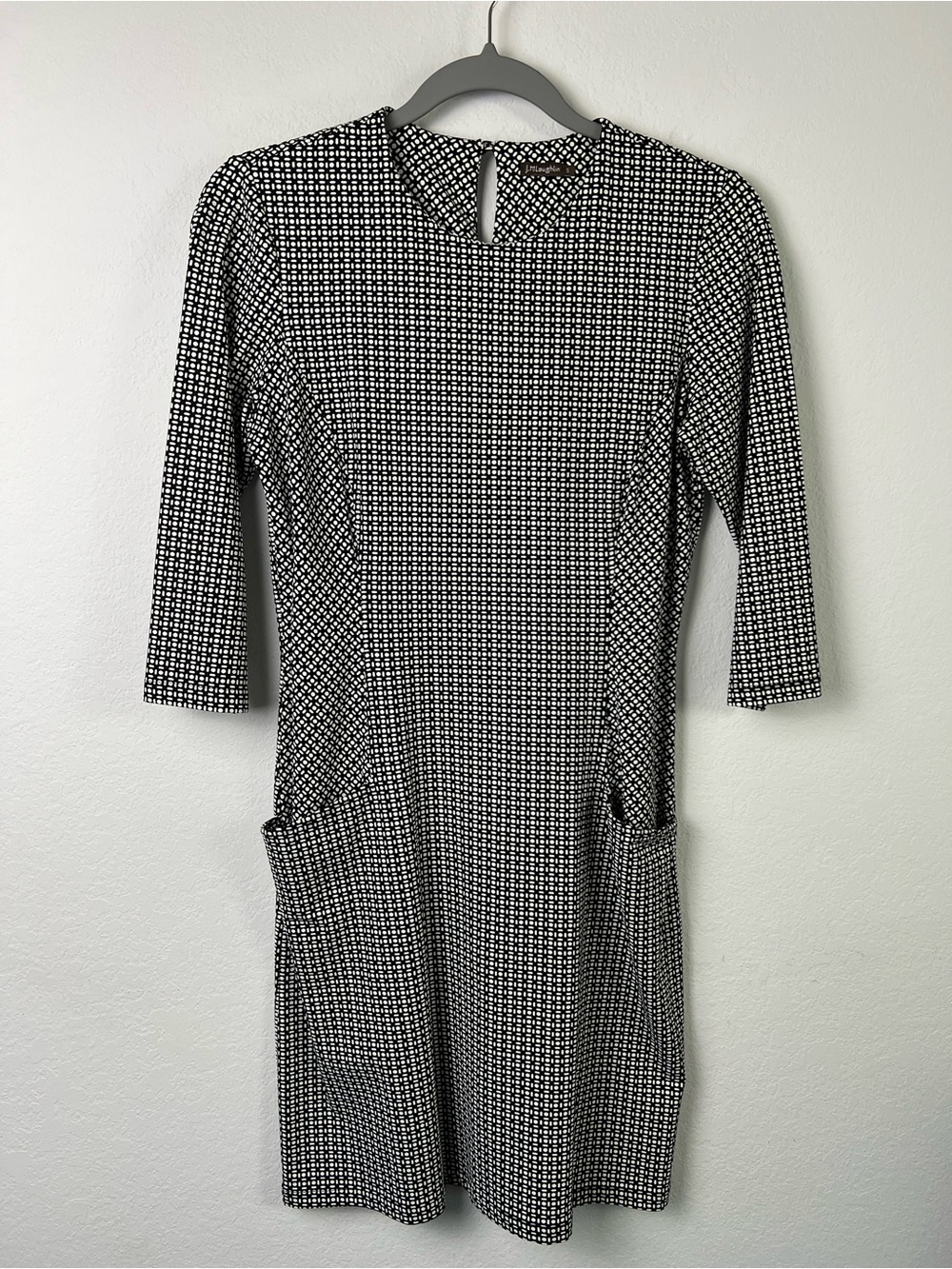 J. McLaughlin Black White Geometric Pattern Classic Shift Dress Travel Office